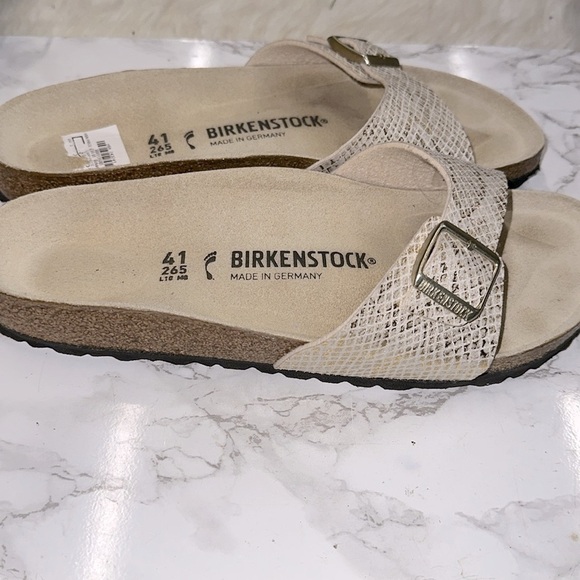 Birkenstock slides size 41/10-10.5 snakeskin print - Picture 8 of 9